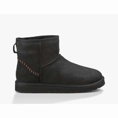 Botas UGG Classic Mini Deco Homem Pretas | PT-WDXKT